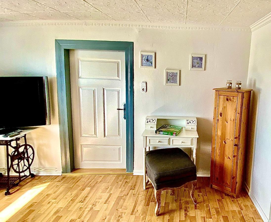 Gemuetliche Ferienwohnung Sagard Exterior foto